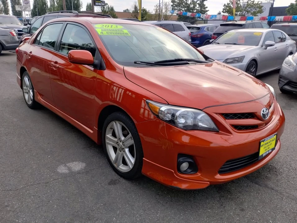 2013 Toyota Corolla 11th Gen - Image 3 of 19