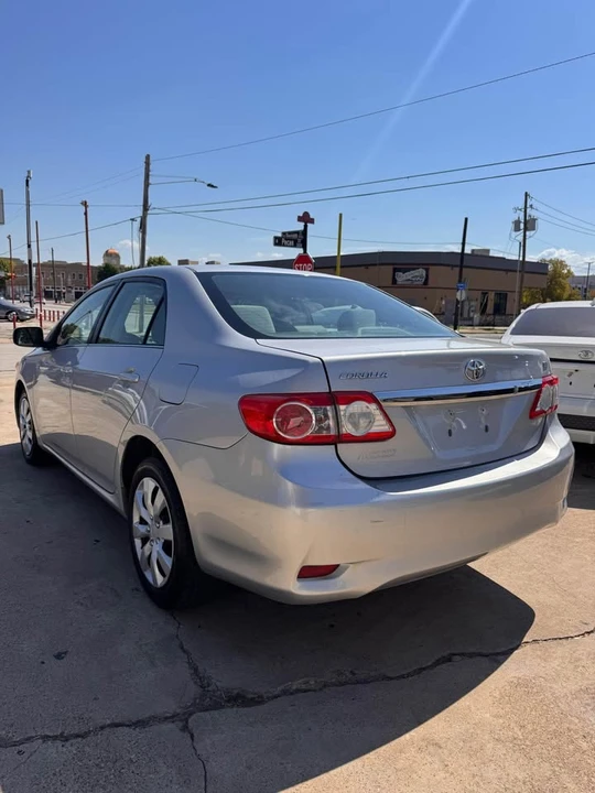 2013 Toyota Corolla 11th Gen - Image 6 of 8