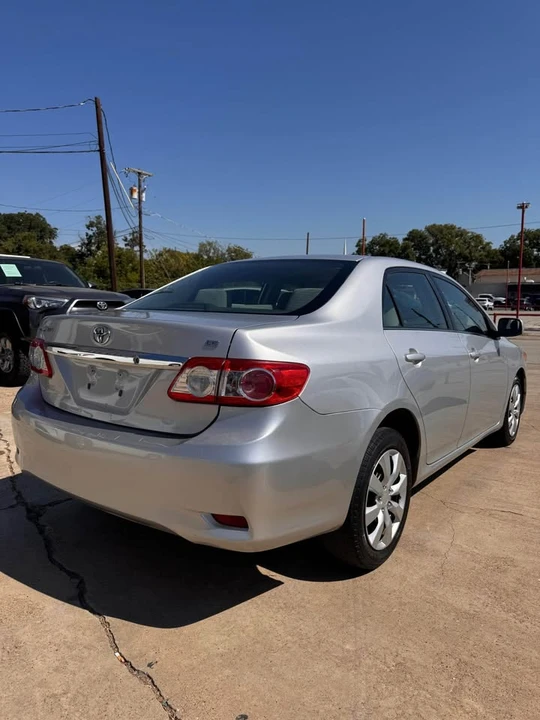 2013 Toyota Corolla 11th Gen - Image 3 of 8