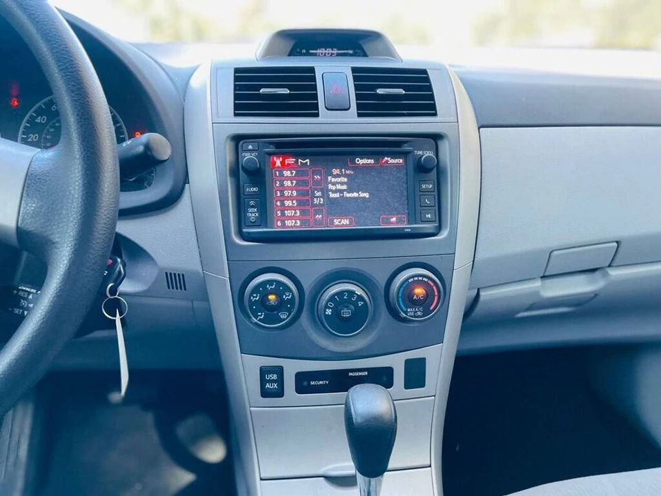 2013 Toyota Corolla 10th Gen - Image 16 of 20