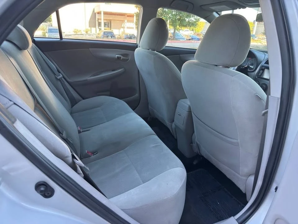2013 Toyota Corolla 10th Gen - Image 16 of 20