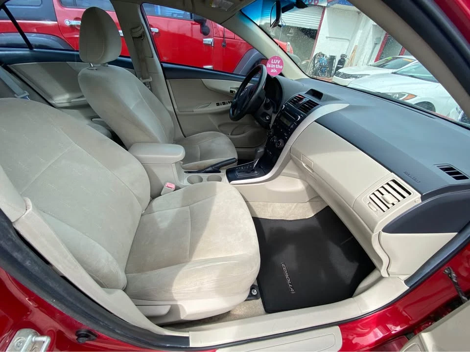 2013 Toyota Corolla 10th Gen - Image 5 of 9