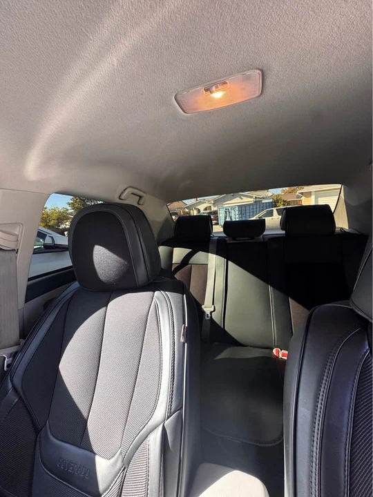 2013 Toyota Corolla 10th Gen - Image 6 of 8