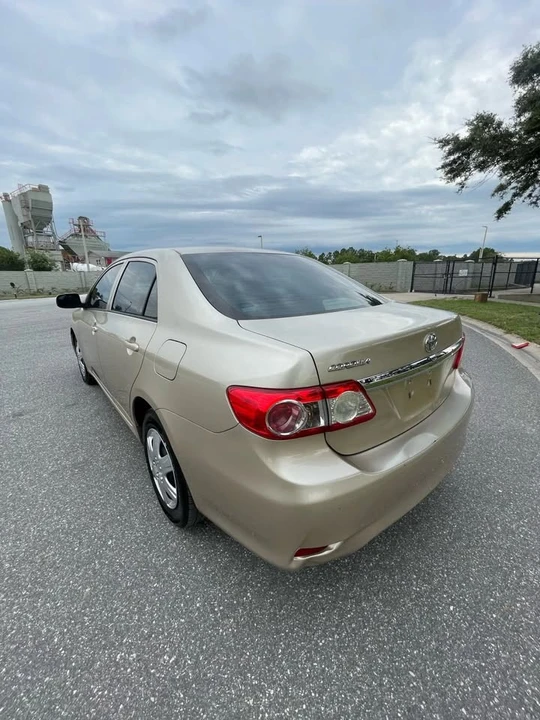 2013 Toyota Corolla 10th Gen - Image 6 of 14