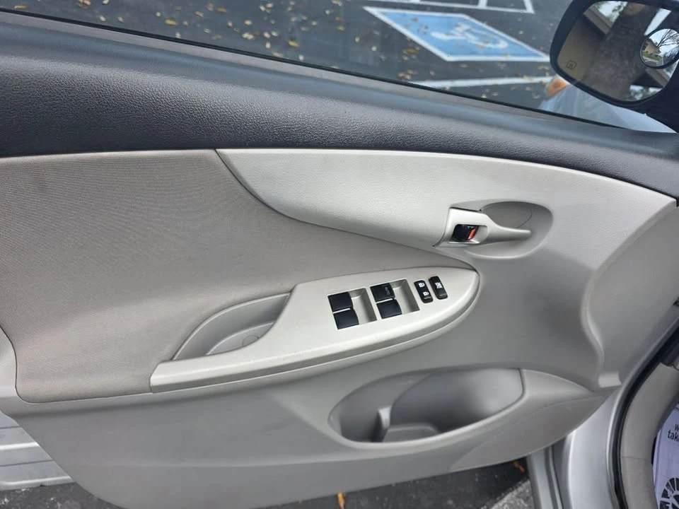 2013 Toyota Corolla 10th Gen - Image 13 of 20