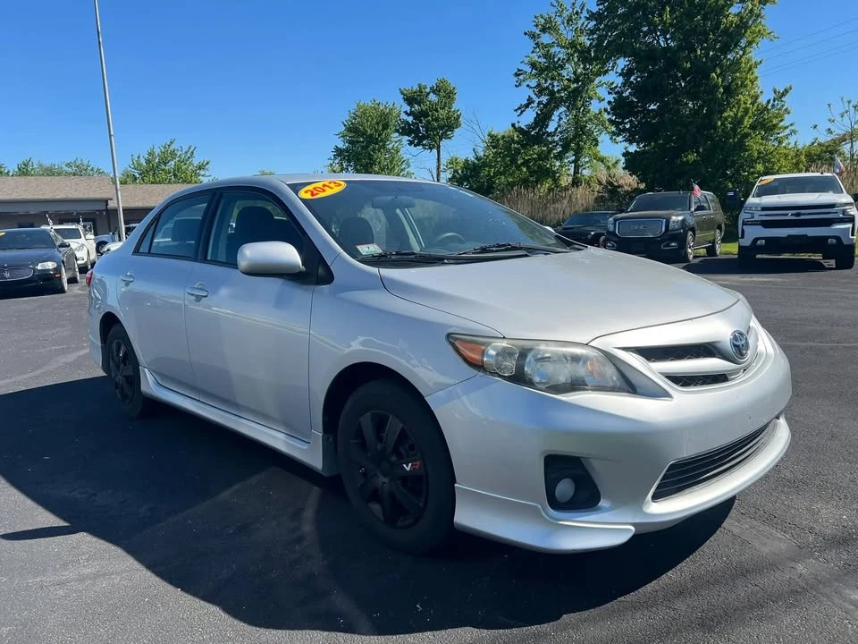 2013 Toyota Corolla 10th Gen - Image 9 of 15