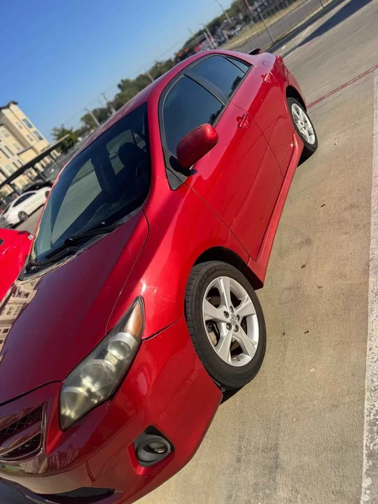 2013 Toyota Corolla 10th Gen - Image 3 of 5