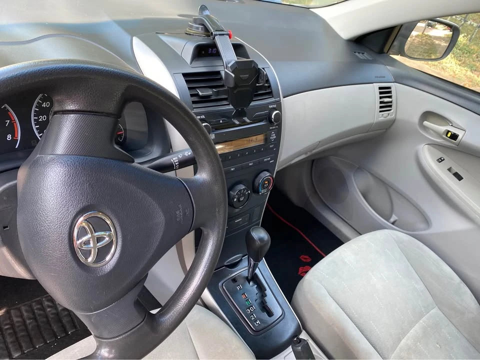 2013 Toyota Corolla 10th Gen - Image 5 of 6