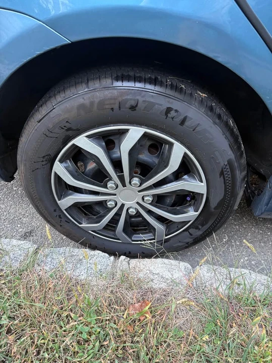 2013 Toyota Corolla 10th Gen - Image 6 of 9