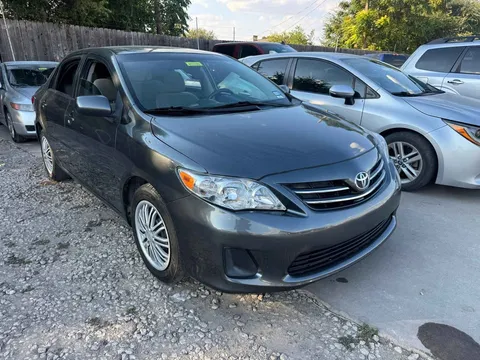 2013 Toyota Corolla 10th Gen - Image 2 of 5
