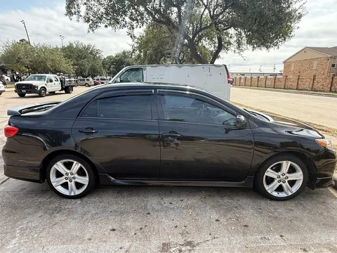 2013 Toyota Corolla 10th Gen - Image 4 of 8