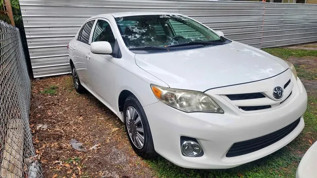 2013 Toyota Corolla L Sedan