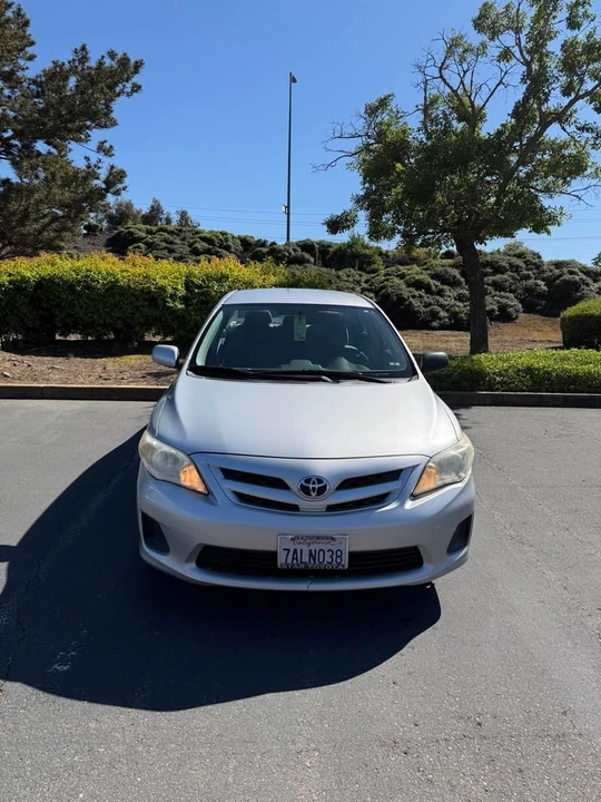 2013 Toyota Corolla 10th Gen - Image 2 of 9
