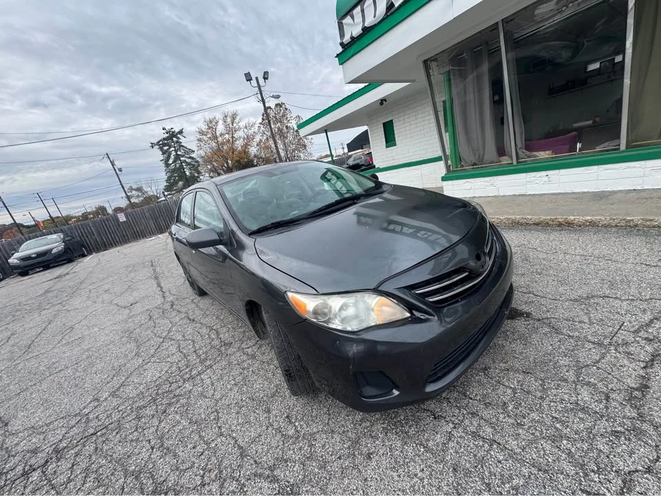 2013 Toyota Corolla 10th Gen - Image 3 of 15