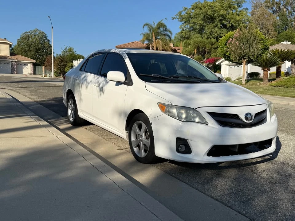 2013 Toyota Corolla 10th Gen - Image 2 of 6