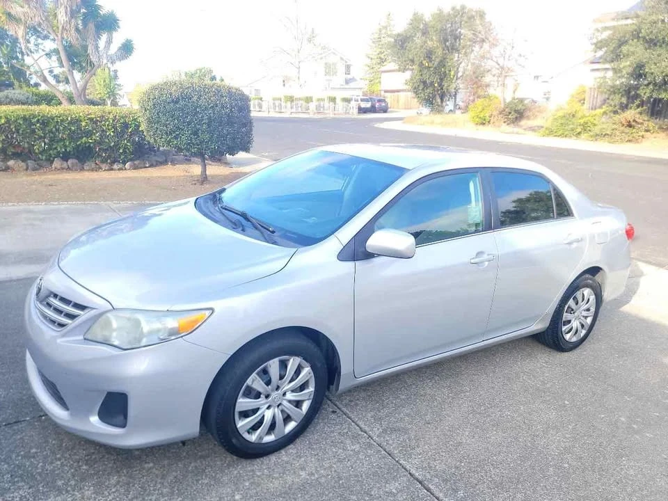 2013 Toyota Corolla 10th Gen - Image 1 of 8