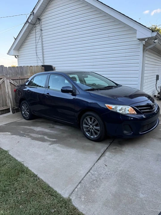 2013 Toyota Corolla 10th Gen - Image 6 of 12