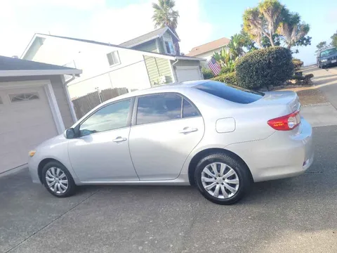 2013 Toyota Corolla 10th Gen - Image 2 of 7