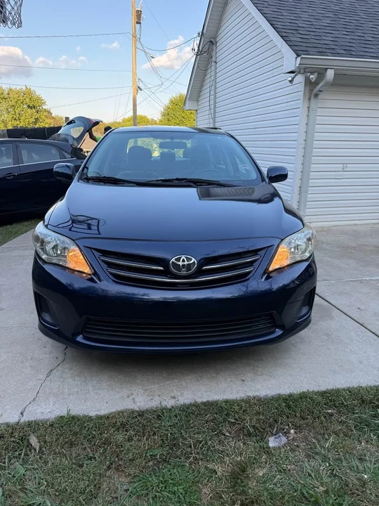 2013 Toyota Corolla 10th Gen - Image 2 of 12