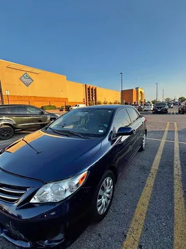 2013 Toyota Corolla LE Sedan