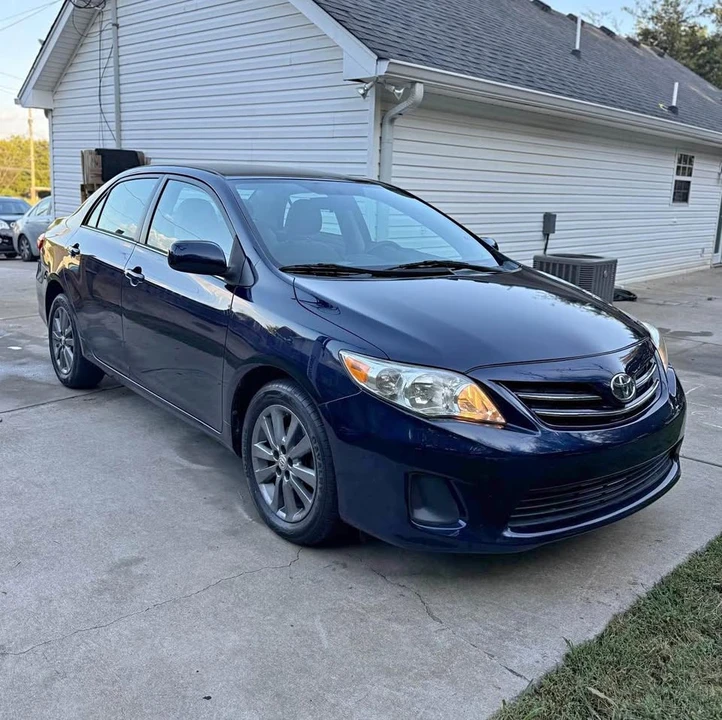 2013 Toyota Corolla 10th Gen - Image 1 of 12
