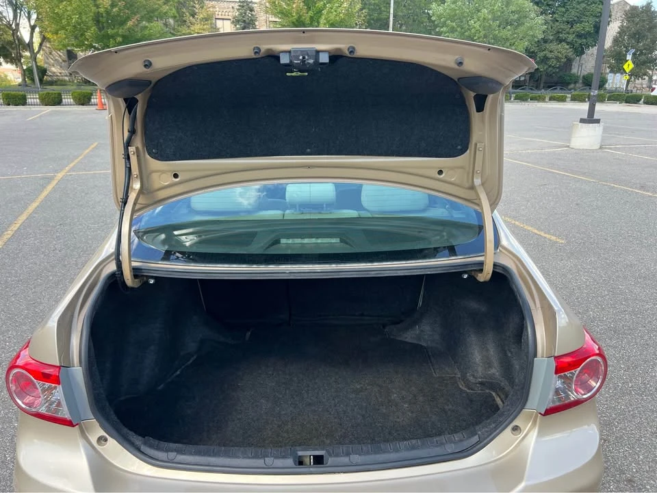 2013 Toyota Corolla 10th Gen - Image 13 of 14