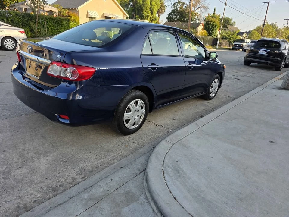 2013 Toyota Corolla 10th Gen - Image 4 of 12