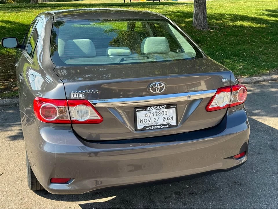 2013 Toyota Corolla 10th Gen - Image 2 of 3