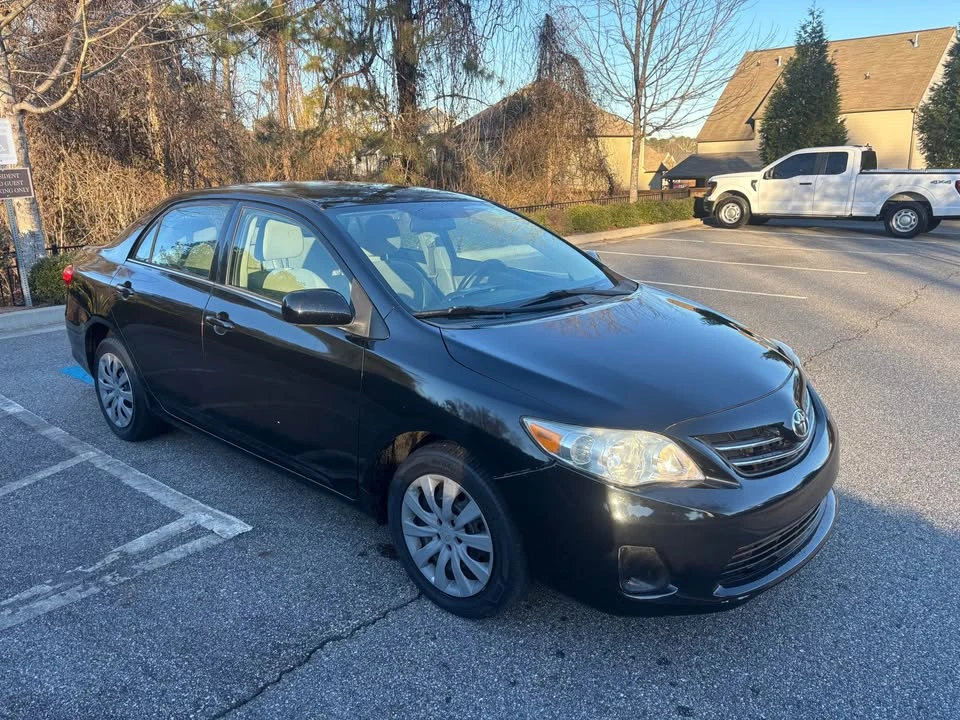 2013 Toyota Corolla 10th Gen - Image 7 of 18
