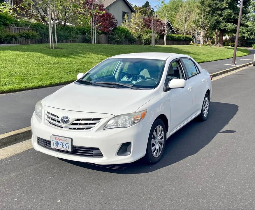 2013 Toyota Corolla 10th Gen - Image 1 of 5