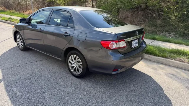 2013 Toyota Corolla 10th Gen - Image 3 of 10