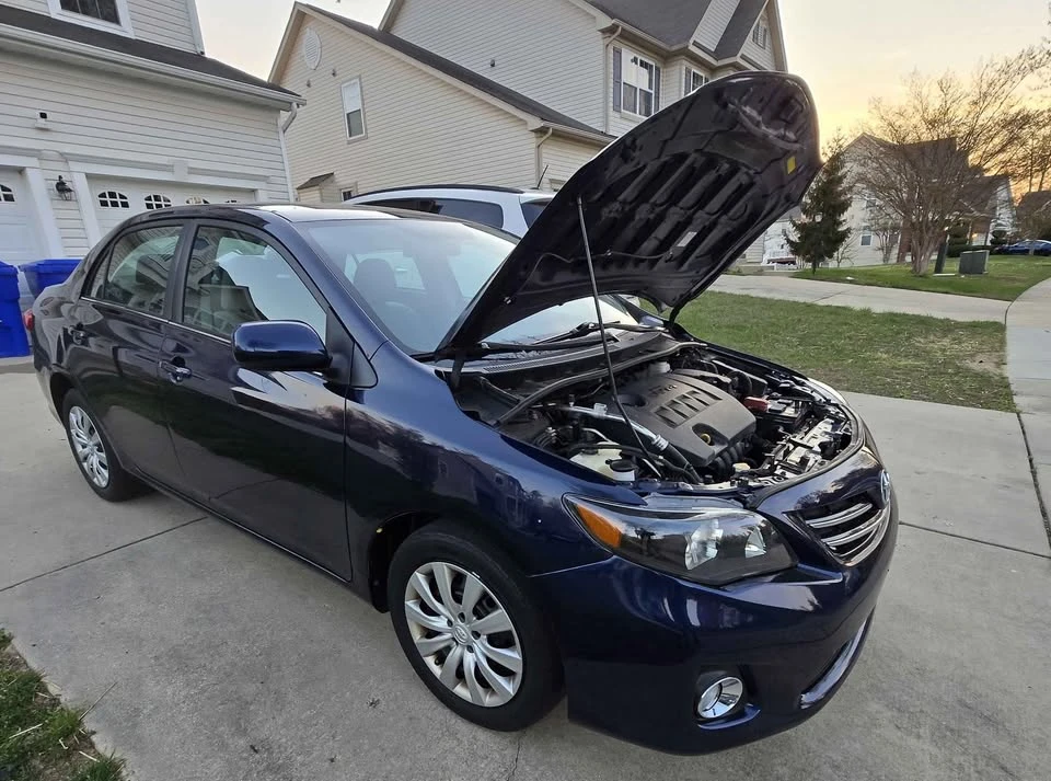 2013 Toyota Corolla 10th Gen - Image 10 of 18