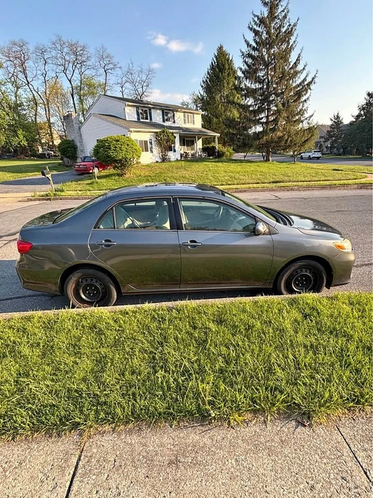 2013 Toyota Corolla 10th Gen - Image 1 of 12