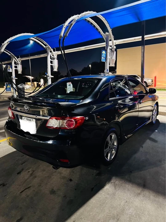 2013 Toyota Corolla 10th Gen - Image 3 of 4
