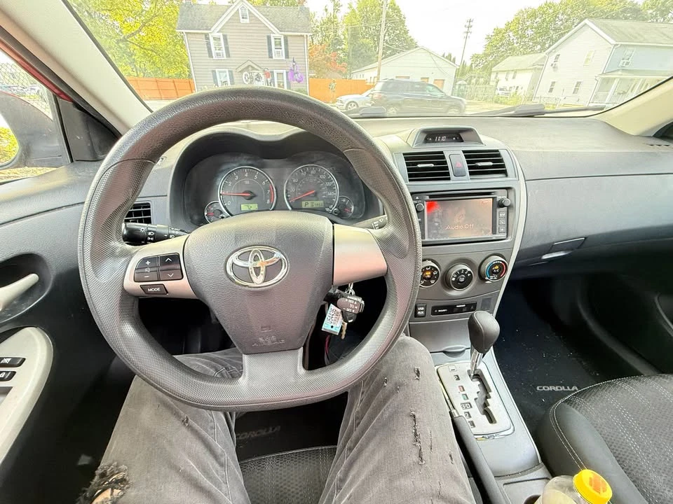 2013 Toyota Corolla 11th Gen - Image 15 of 16