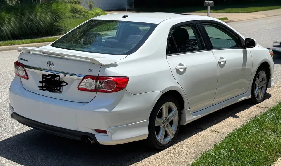 2013 Toyota Corolla 11th Gen - Image 3 of 17