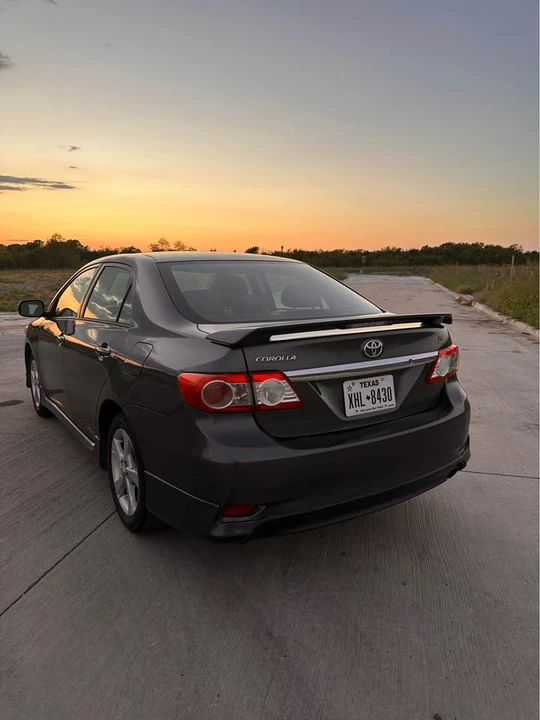 2013 Toyota Corolla 11th Gen - Image 3 of 11