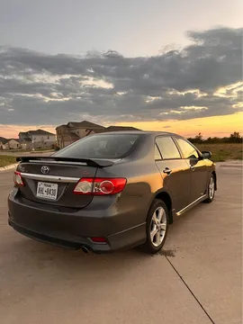 2013 Toyota Corolla 11th Gen - Image 2 of 11