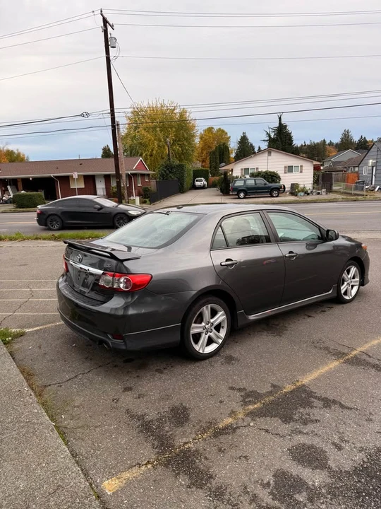 2013 Toyota Corolla 10th Gen - Image 5 of 14