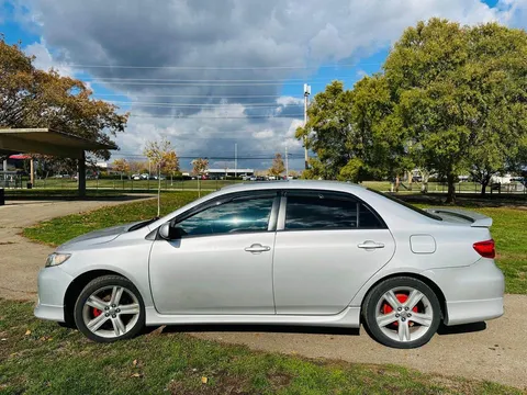 2013 Toyota Corolla 10th Gen - Image 2 of 11