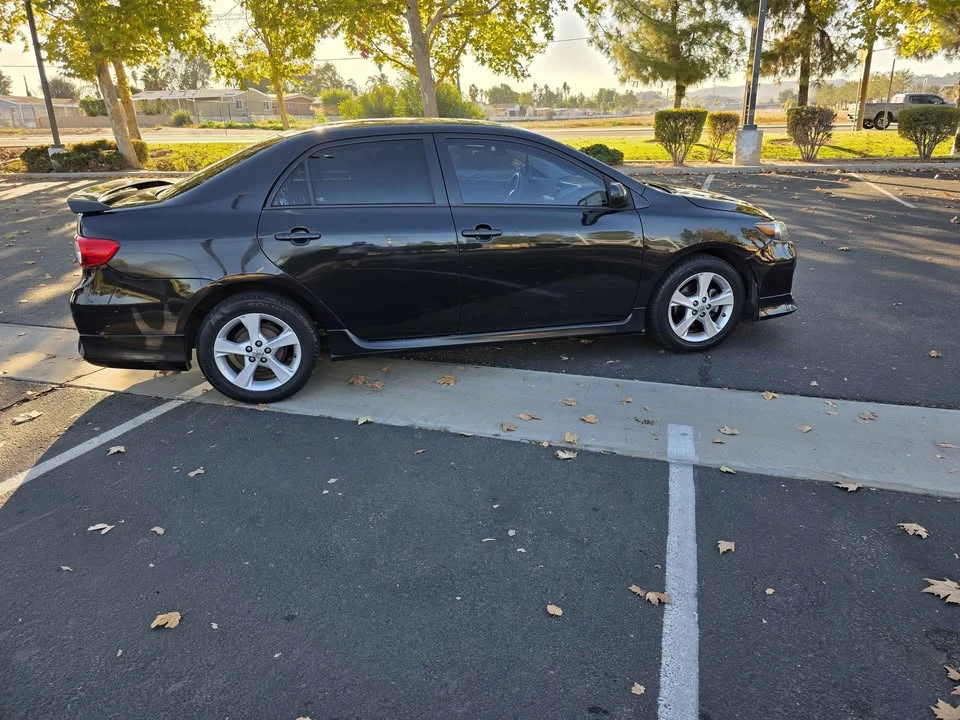 2013 Toyota Corolla 10th Gen - Image 9 of 11