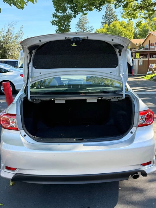 2013 Toyota Corolla 10th Gen - Image 5 of 9