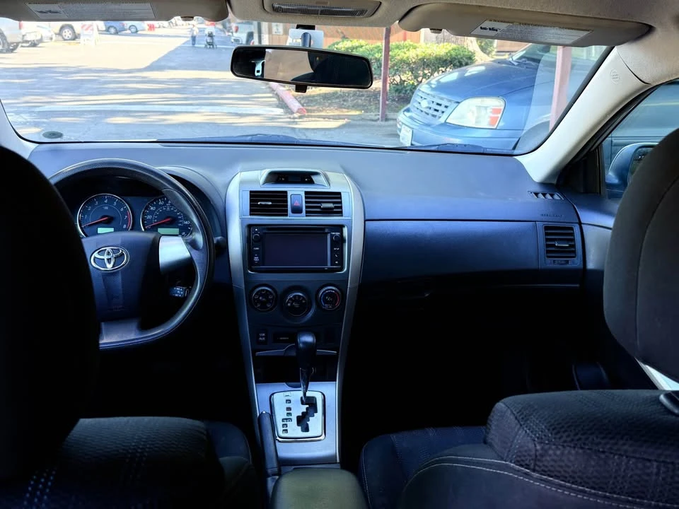 2013 Toyota Corolla 10th Gen - Image 6 of 9