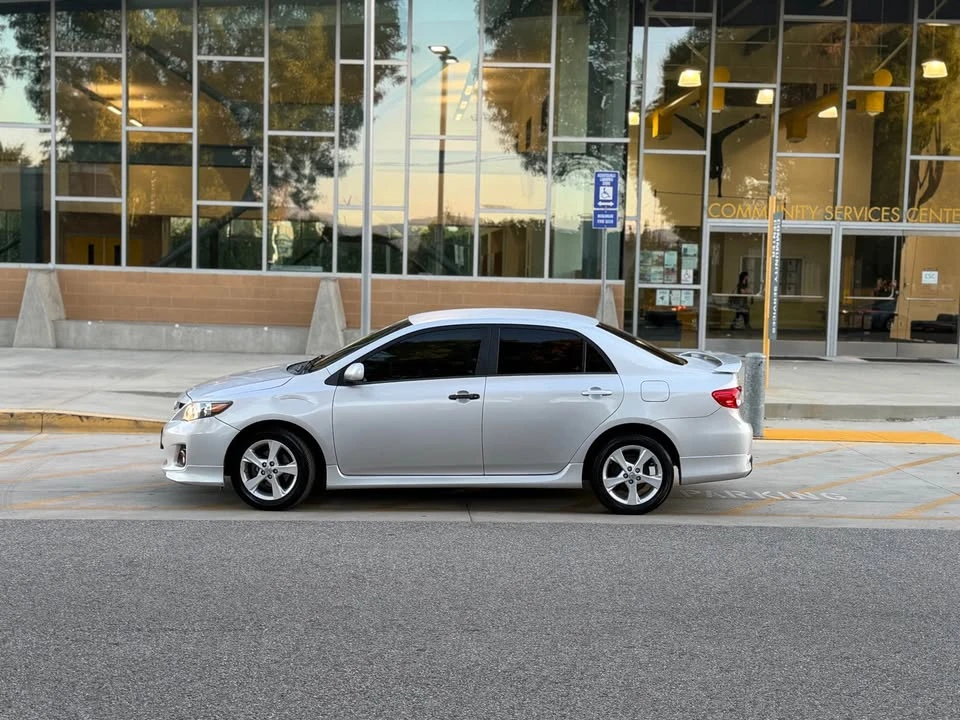 2013 Toyota Corolla 10th Gen - Image 11 of 19