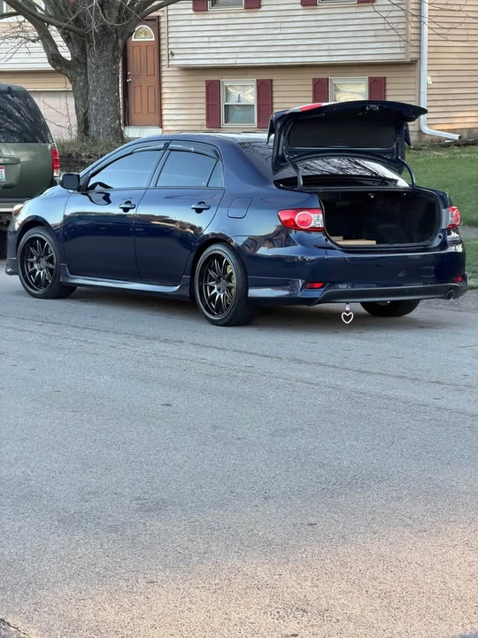 2013 Toyota Corolla 10th Gen - Image 5 of 5