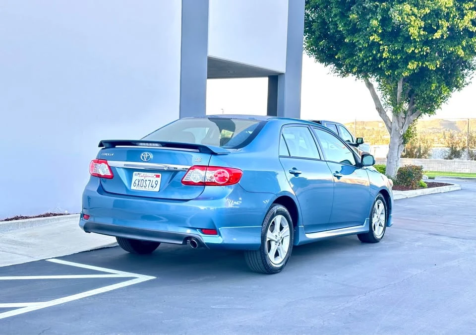 2013 Toyota Corolla 10th Gen - Image 2 of 18