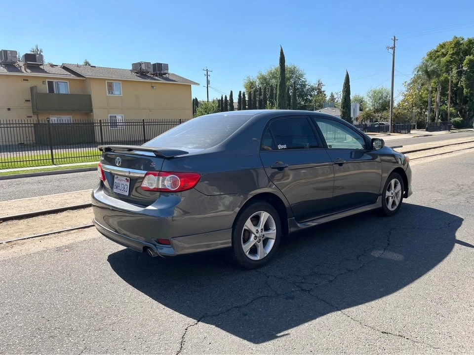 2013 Toyota Corolla 10th Gen - Image 4 of 8