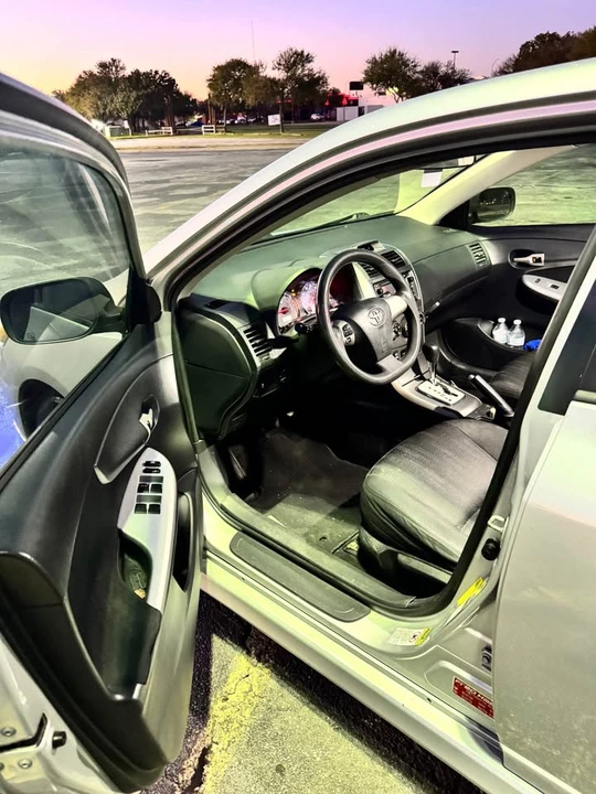 2013 Toyota Corolla 10th Gen - Image 8 of 10