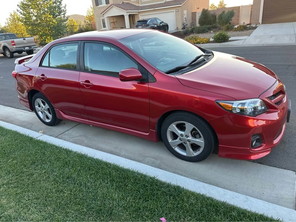 2013 Toyota Corolla 10th Gen - Image 2 of 10