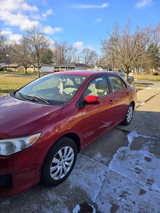 2013 Toyota Corolla 10th Gen - Image 4 of 9